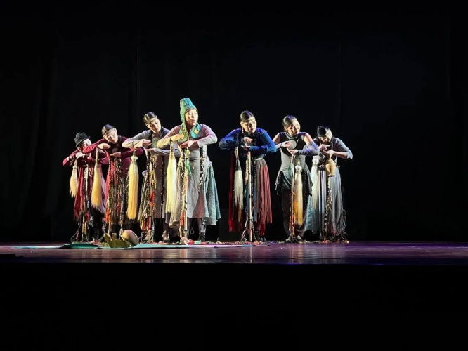 Студенты АГУИККИ представили спектакль на международном фестивале в Индии