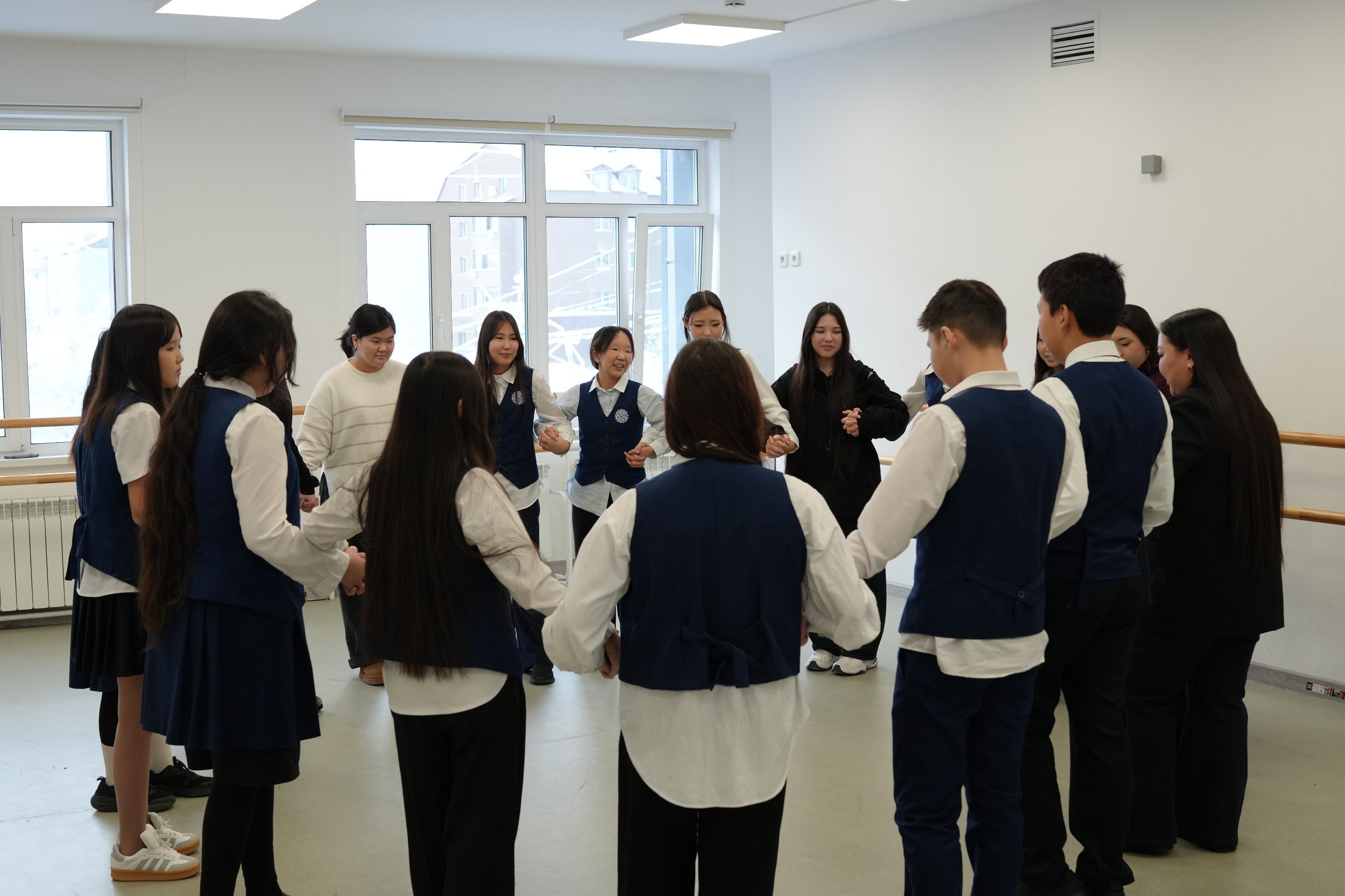 Команда АГУИККИ провела профориентационную встречу в Саха-политехническом лицее